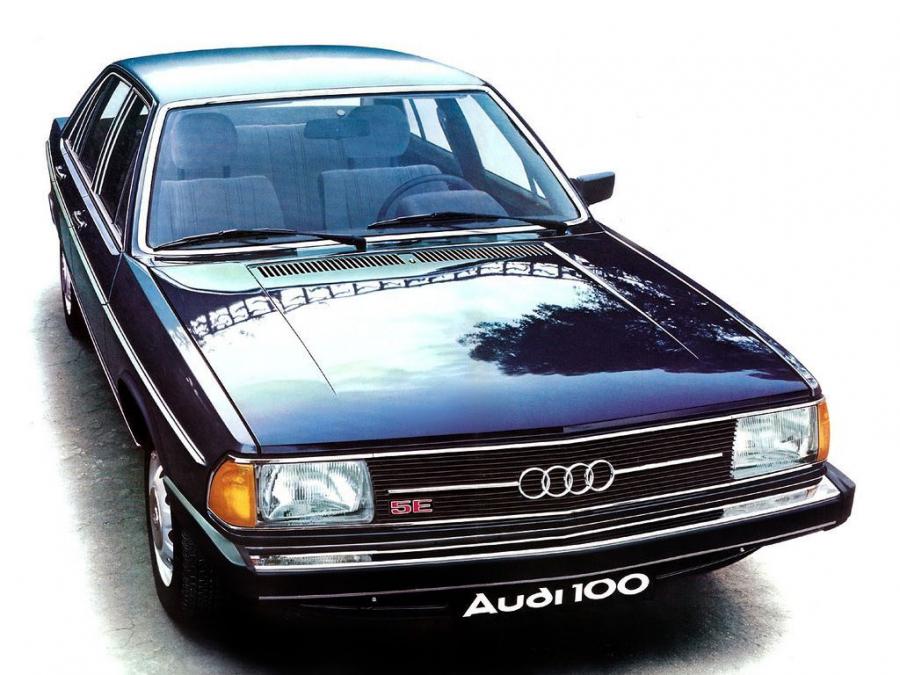  Audi 100 5E (C2) 1977 года  (фото 2 из 2)